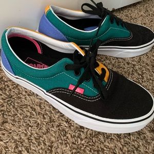 Pink tag Vans